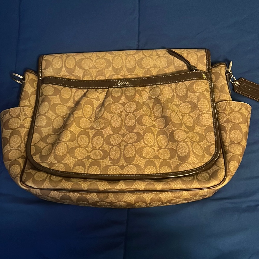 COACH BAG (READ DISCRIPTION!)